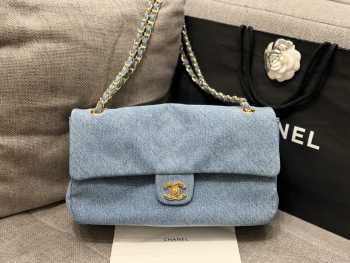 Uubags Chanel large classic handbag 11.12 blue denim & gold-colored metal 30cm