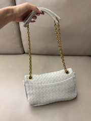 Uubags Bottega Veneta Baby Madison Bag In White 22.5x4.5x13cm - 5