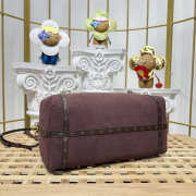 New Arrivals 2026 Louis Vuitton M26358 MM Express Bag In Carmin Suede Calfskin 36x24x18.5cm - 5