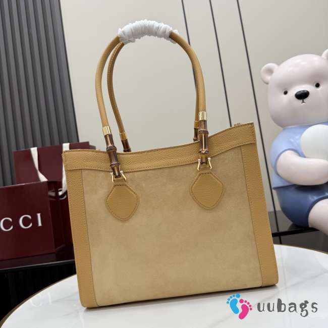 Uubags Gucci Bamboo tote medium bag in dark beige soft suede 30.5x25x13cm - 1